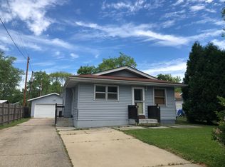 24904 68th St, Salem, WI 53168