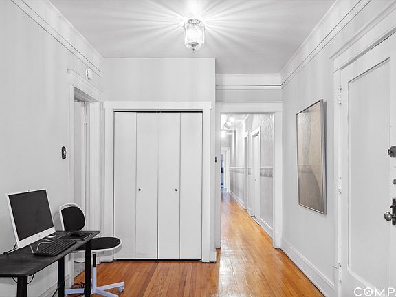 2nd image of 5477 S Hyde Park Blvd APT 1-N