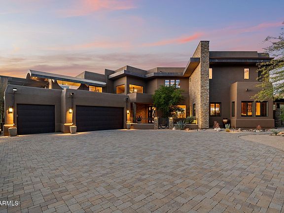 2nd image of 10570 E Pinnacle Peak Road