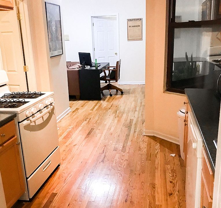 1st image of 1937 W Armitage Ave #996456