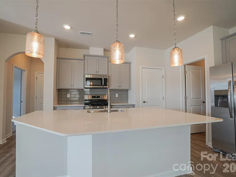 1406 Caracara Ct — Photo 7
