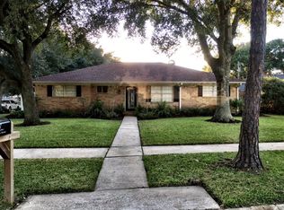 732 Milton St, Angleton, TX 77515