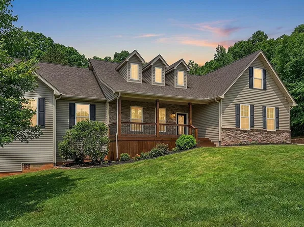 208 Quercus Run, Fountain Inn, SC 29644