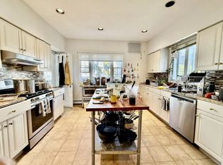 59-62 Ossipee Rd #1A, Somerville, MA 02144