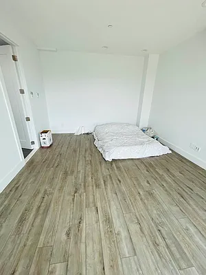 Rented by Voro New York | media 32