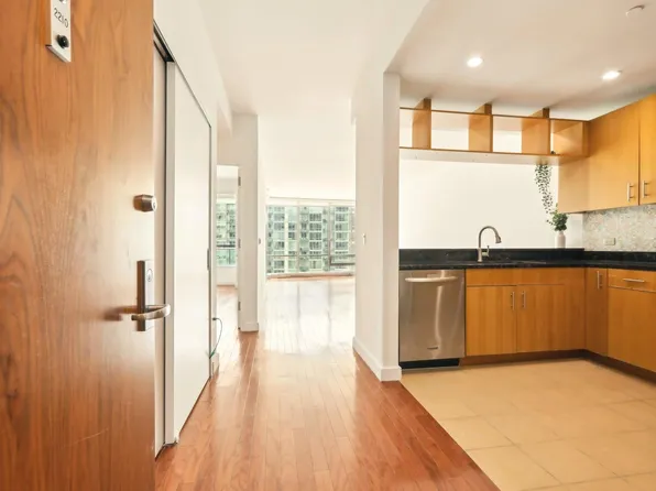 1 Shore Ln APT 2210, Jersey City, NJ 07310