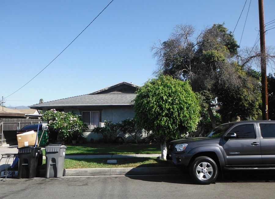 1st image of 12723 Fairgrove Ave