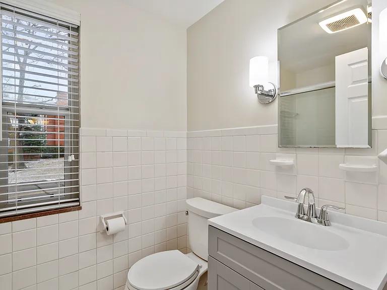 1255 Cochran Rd — Photo 11