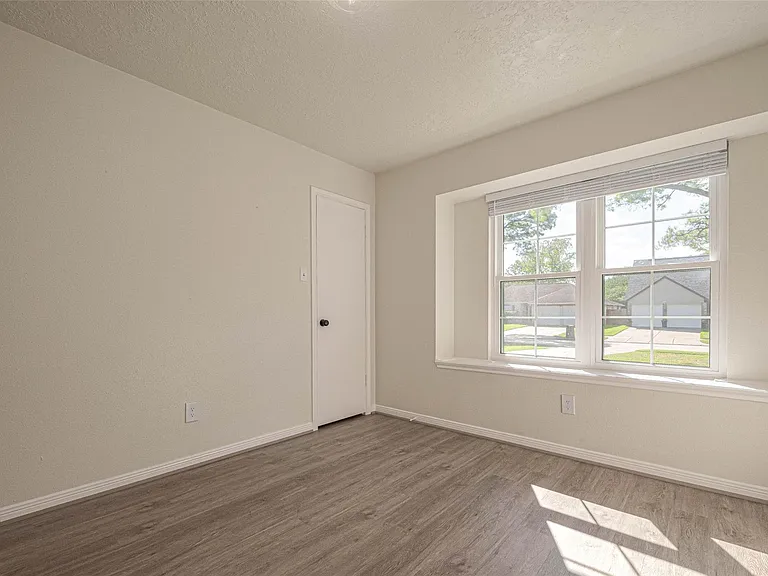 416 Heatherwood Ct — Photo 19