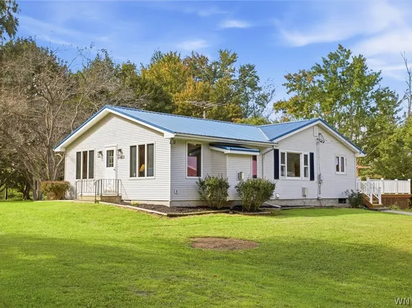 8082 Mill Rd, Bergen, NY 14416
