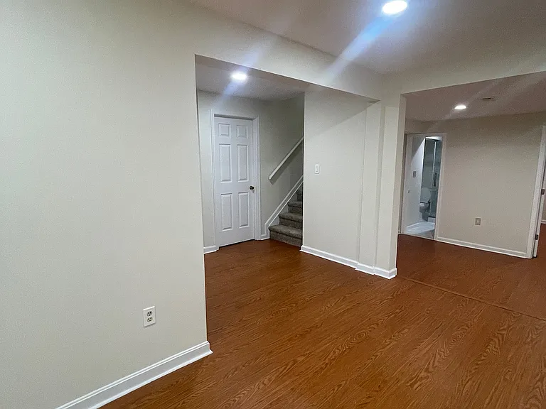 9025 Streamview Ln — Photo 27