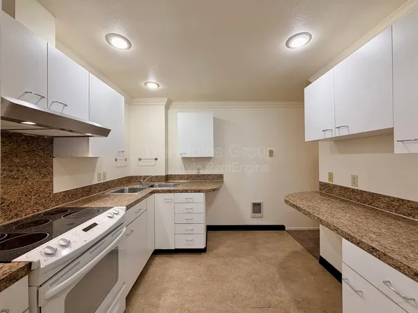 4318 SE Milwaukie Ave APT 2, Portland, OR 97202