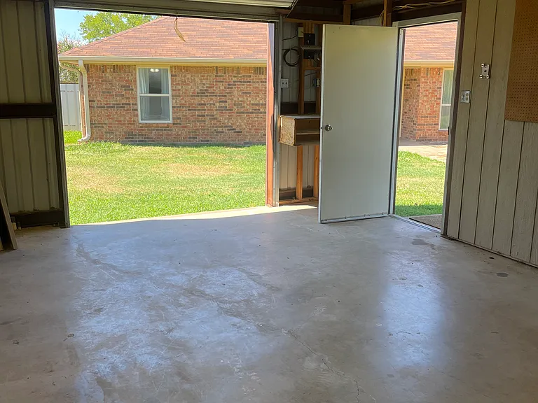 2215 Hunters Gln — Photo 30