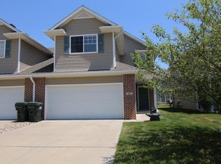 1717 N 176th Plz, Omaha, NE 68118