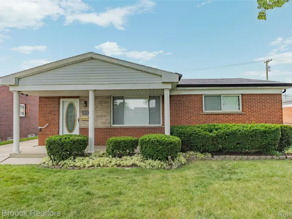 1573 Westbrook Dr, Madison Heights, MI 48071