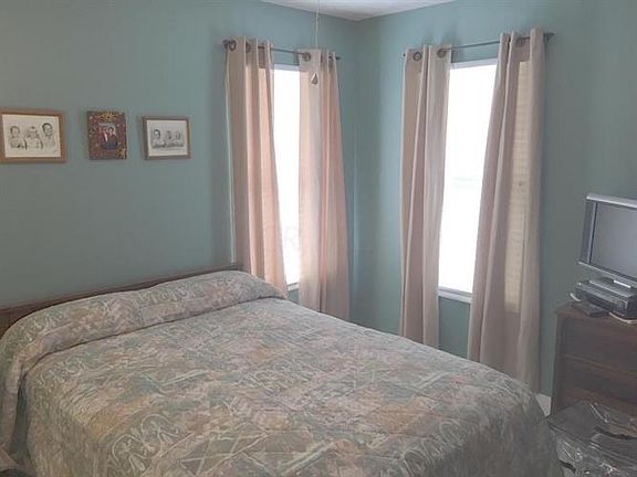 5th image of 46 Villa Pointe Dr