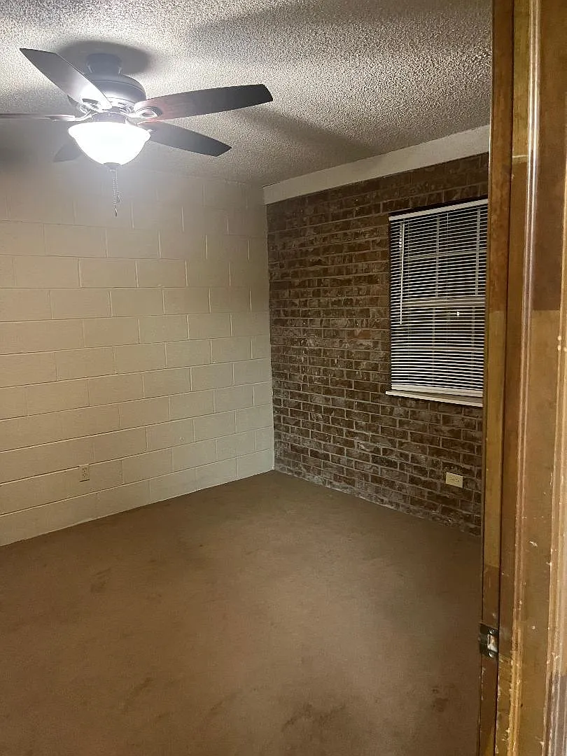 Park Place Apartments — Photo 3