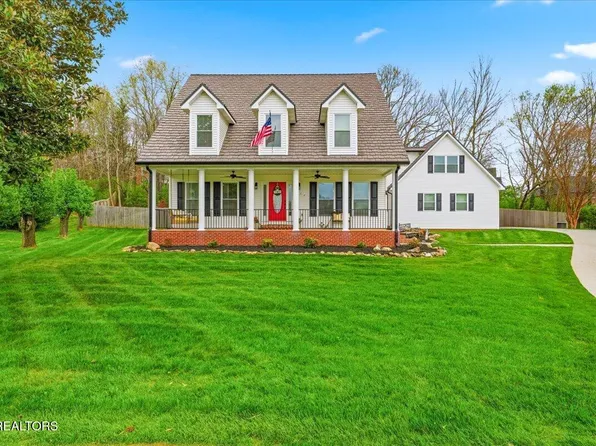 877 Somerset Dr, Maryville, TN 37803