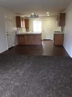 Crowe Street 6-plex — Photo 3