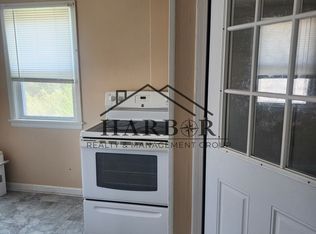 1300 2nd Ave SW APT 2, Austin, MN 55912