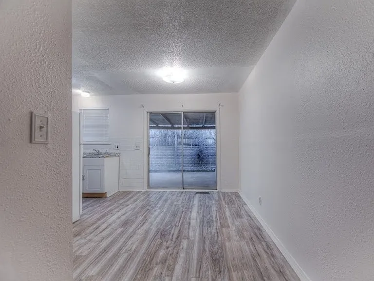 1129 S 124th East Ave — Photo 6