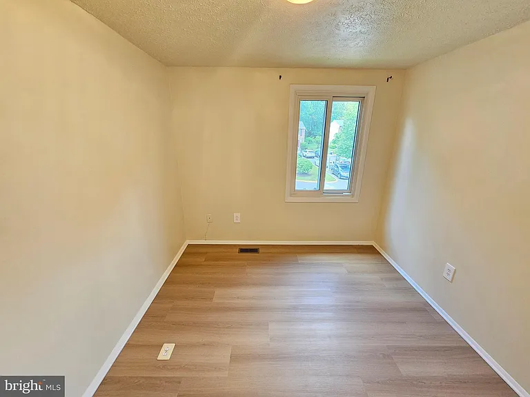 17021 Moss Side Ln — Photo 36