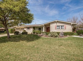 637 Weatherly Dr, Windcrest, TX 78239