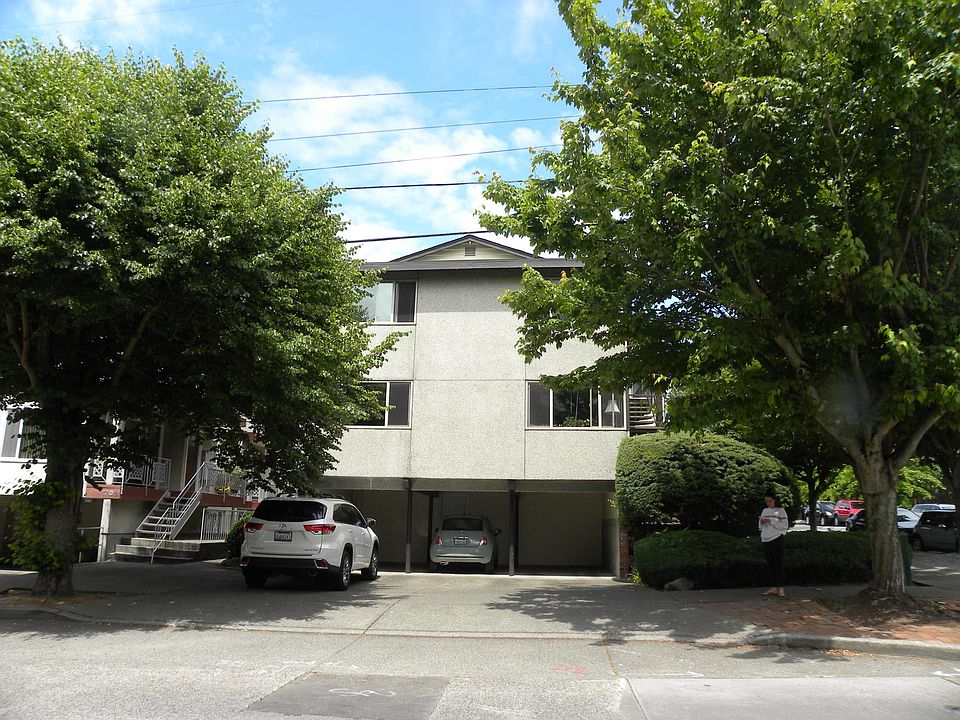 South side of building. Unit for rent on top floor