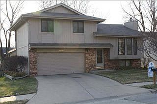 5th image of 6006 N 110th Cir