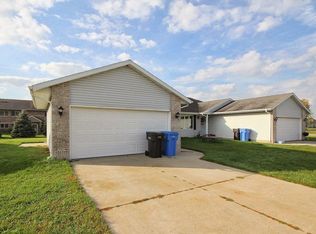 100A-100B Thomas Pl, Arena, WI 53503