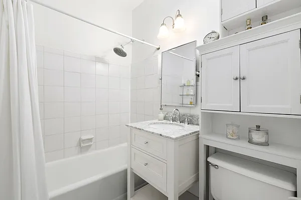 Sold by Citi Habitats | media 5