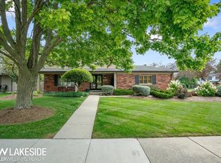 35714 Annette Dr, Sterling Heights, MI 48310