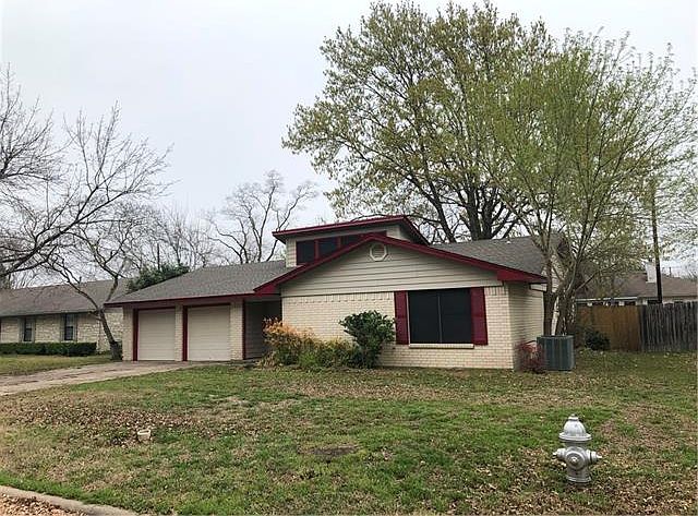 2nd image of 2104 Jason Ln