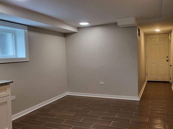 4th image of 827 W 33rd Pl #Grb