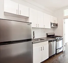 Rented by R New York