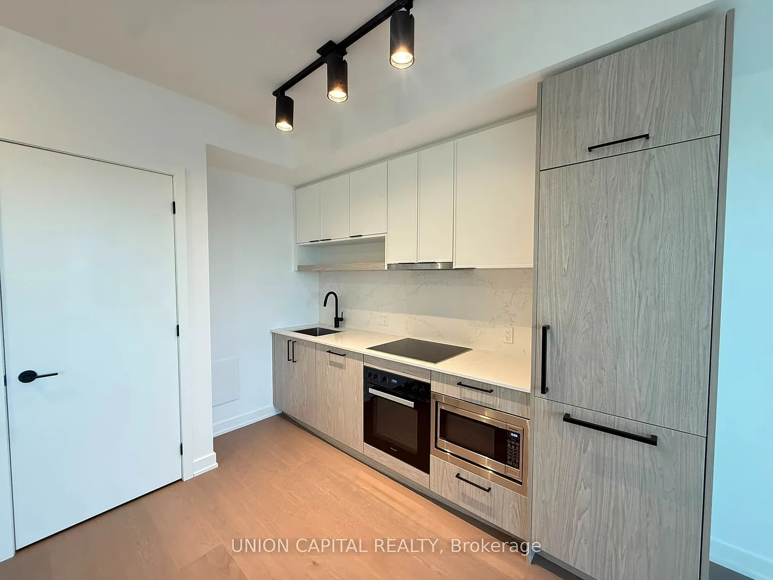 1 bed, $2,185 — Photo 4