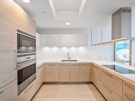 5th image of 17301 Biscayne Blvd APT 1105