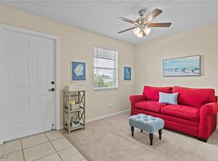 1005 SE 40th St APT 10, Cape Coral, FL 33904