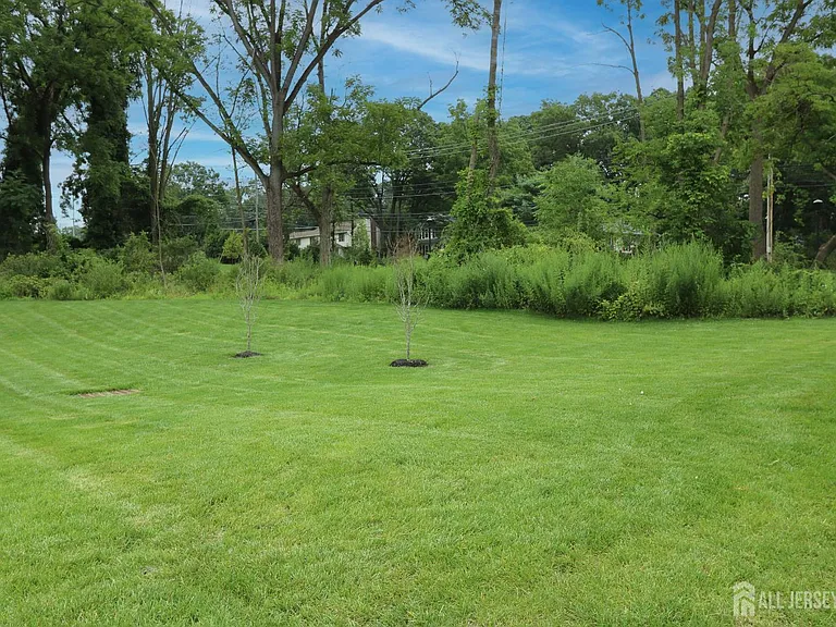 71 Veterans Way — Photo 27