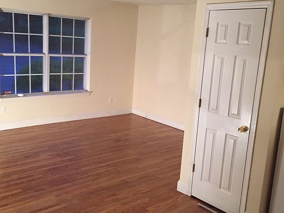 4th image of 3937 Lonas Dr