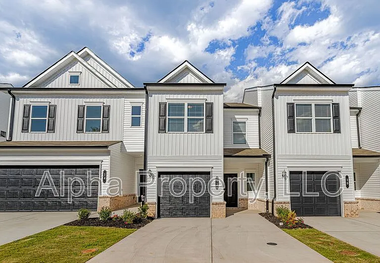 12 Lone Cypress St — Photo 1