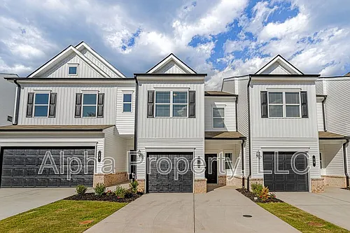 12 Lone Cypress St Photo 1