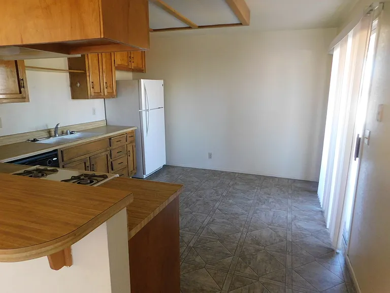 1013 W Atkins Ave #A-B — Photo 4