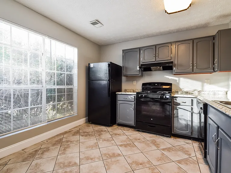 2932 Carrie Farm Rd NW — Photo 6