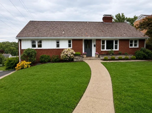 1083 Firwood Dr, Pittsburgh, PA 15243