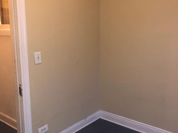 4th image of 3124 N Monticello Ave #2