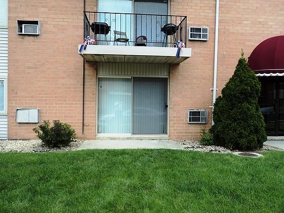 3rd image of 1900 Canal St APT 1A