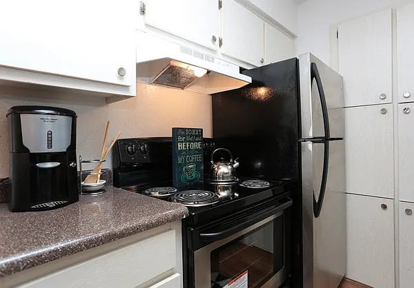 Lafayette Green Apartment Homes — Photo 11