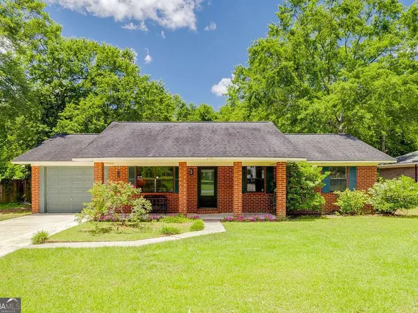 208 Lord Effingham Dr, Rincon, GA 31326