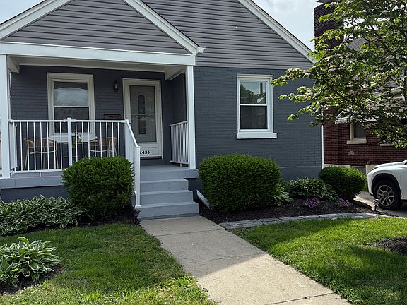 2nd image of 2435 Emil Ave